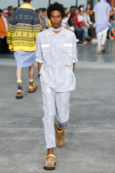 Look 29